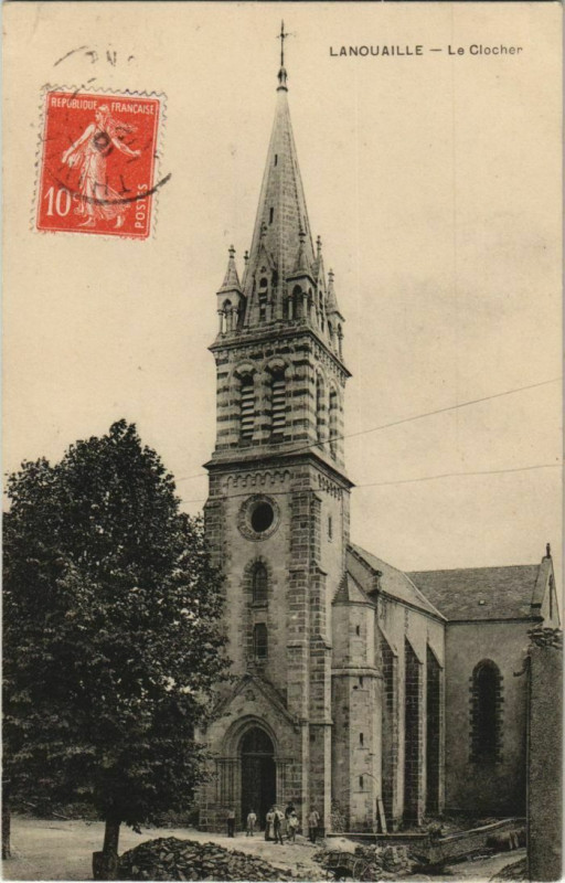 Carte postale ancienne Lanouaille - Le Clocher à Lanouaille