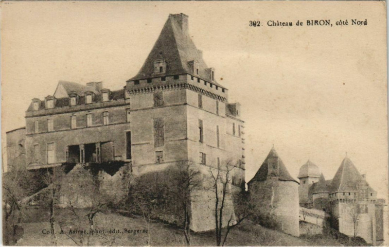 Carte postale ancienne Chateau de Biron France à Biron