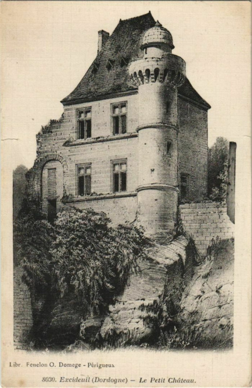 Carte postale ancienne Excideuil- Le Petit Chateau France à Excideuil
