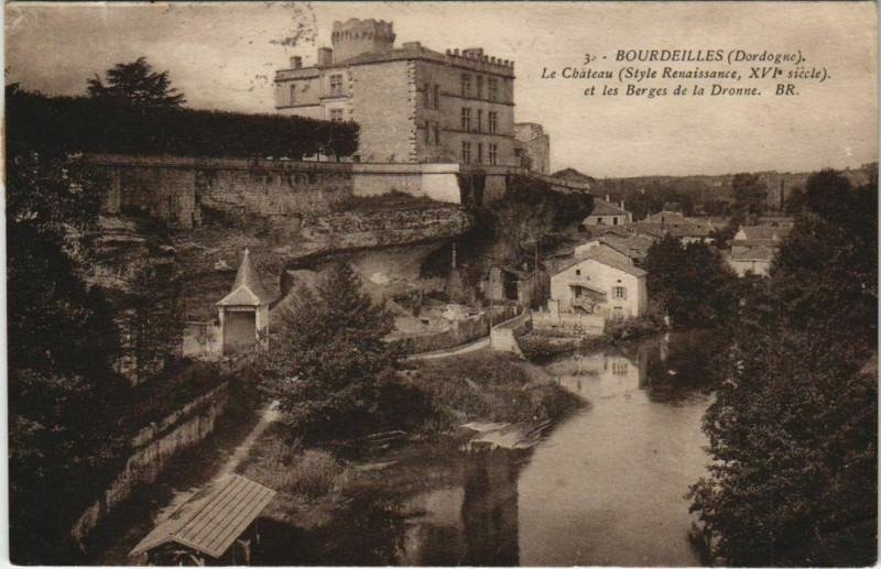 Carte postale ancienne Bourdeilles- Le Chateau France à Bourdeilles