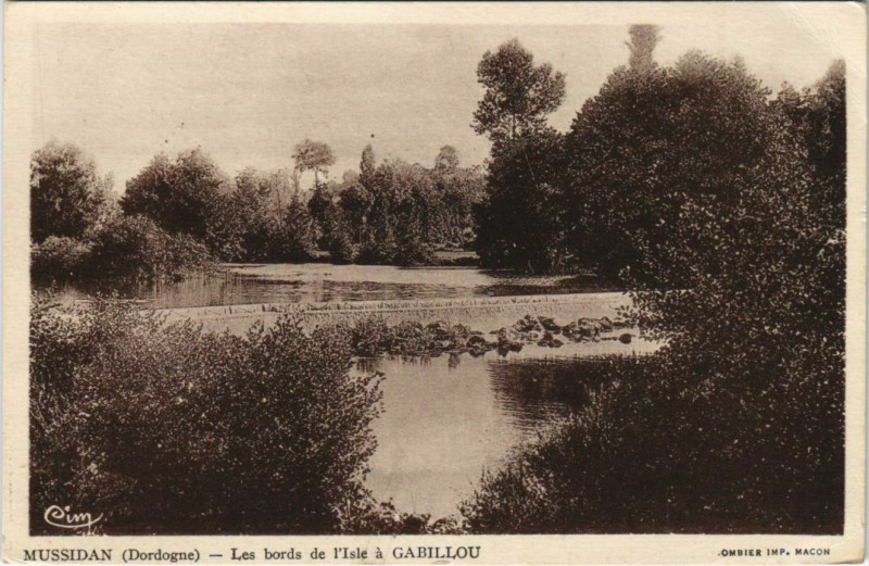 Carte postale ancienne Mussidan- Les bords de l'Isle a Gabillou France à Mussidan