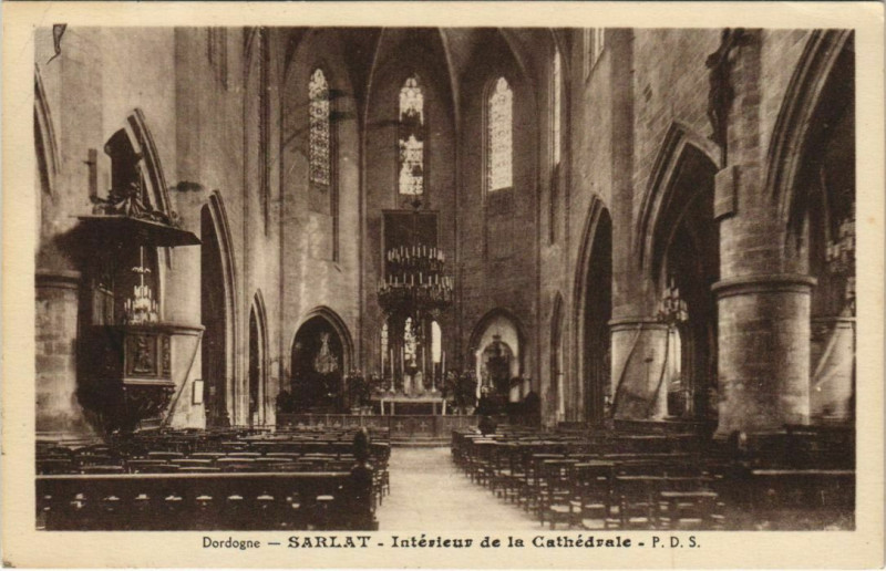 Carte postale ancienne Sarlat- Interieur de la Cathedrale France
