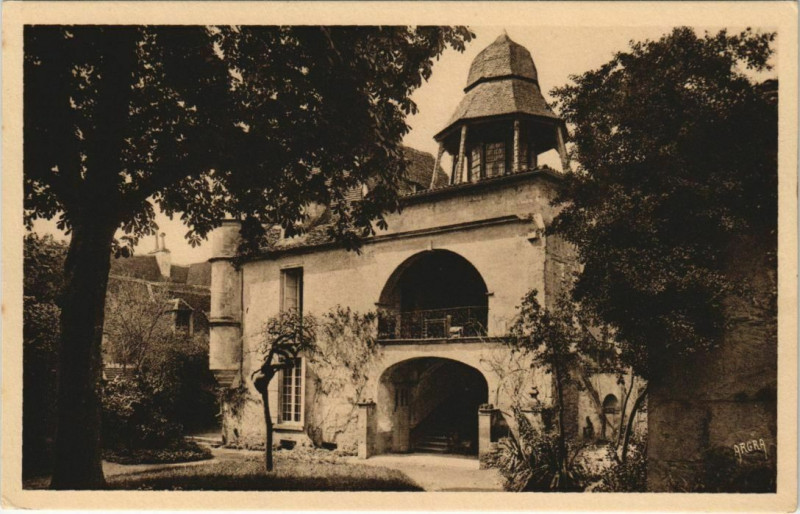 Carte postale ancienne Sarlat- Ancien Presidial France