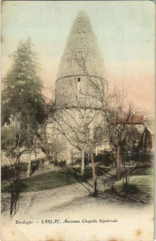 Carte postale ancienne Sarlat- Ancienne Chapelle Sepulcrate France