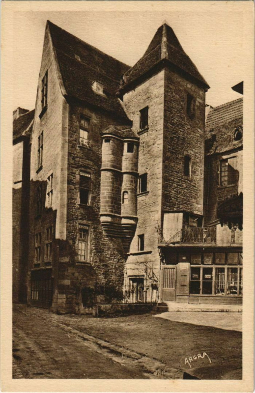 Carte postale ancienne Sarlat- Hotel du Xve siecle,Rue des Consuls France
