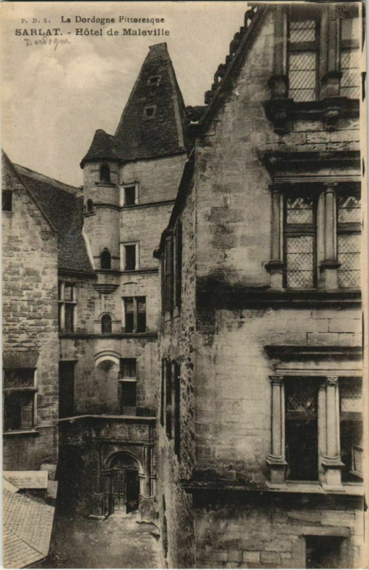 Carte postale ancienne Sarlat- Hotel de Maleville France