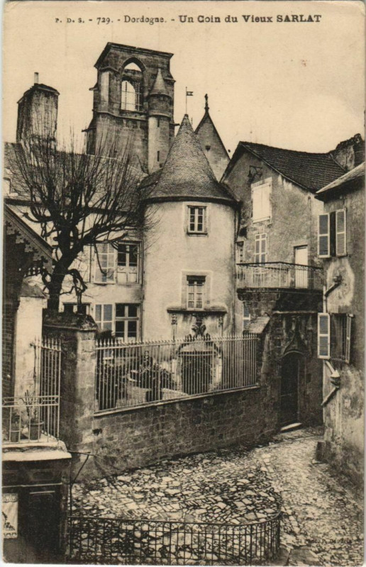 Carte postale ancienne Sarlat- Un coin du Vieux France