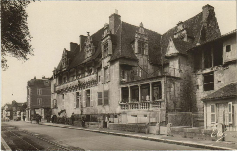 Carte postale ancienne Perigueux- La Maison des Consuls France à Périgueux