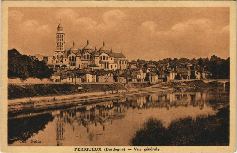Carte postale ancienne Perigueux- vue generale France à Périgueux