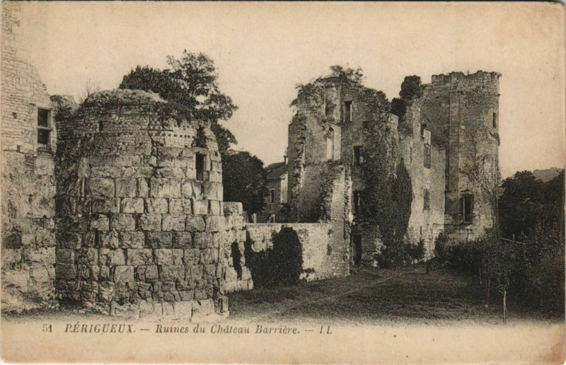 Carte postale ancienne Perigueux- Ruines du Chateau Barriere France à Périgueux