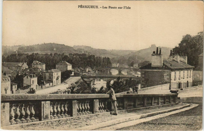 Carte postale ancienne Perigueux- Les Ponts sur l'Isle France à Périgueux