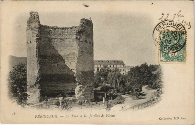 Carte postale ancienne Perigueux- La Tour et les Jardins de Vesome France à Périgueux