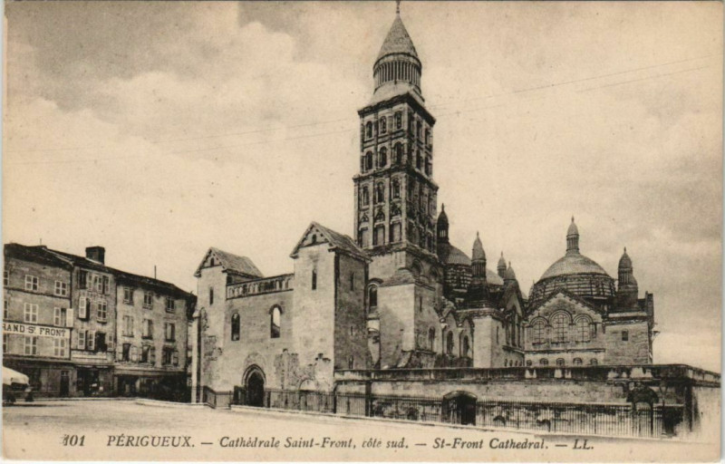 Carte postale ancienne Perigueux- Cathedrale Saint-Front France à Périgueux