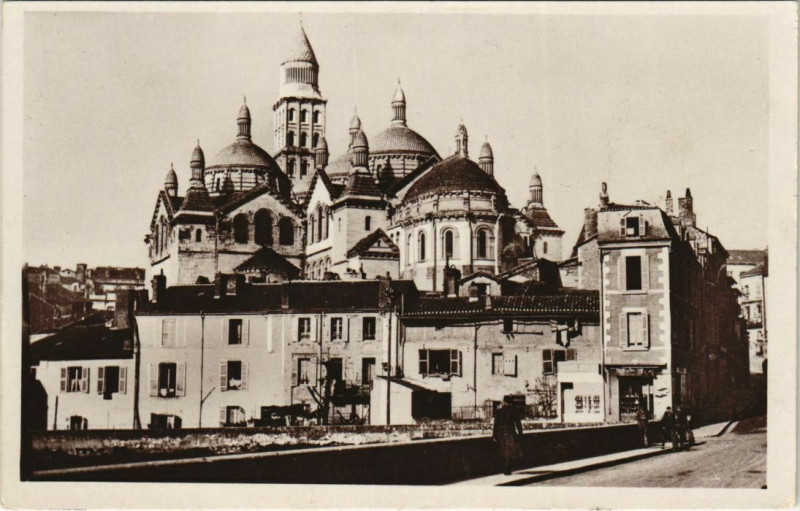 Carte postale ancienne Perigueux- Cathedrale Saint-Front France à Périgueux
