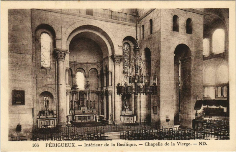 Carte postale ancienne Perigueux- Interieur de la Basilique,Chapelle de la Vierge France à Périgueux