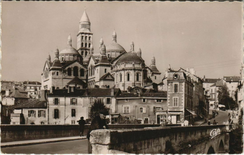 Carte postale ancienne Perigueux- Cathedrale Saint-Front France à Périgueux