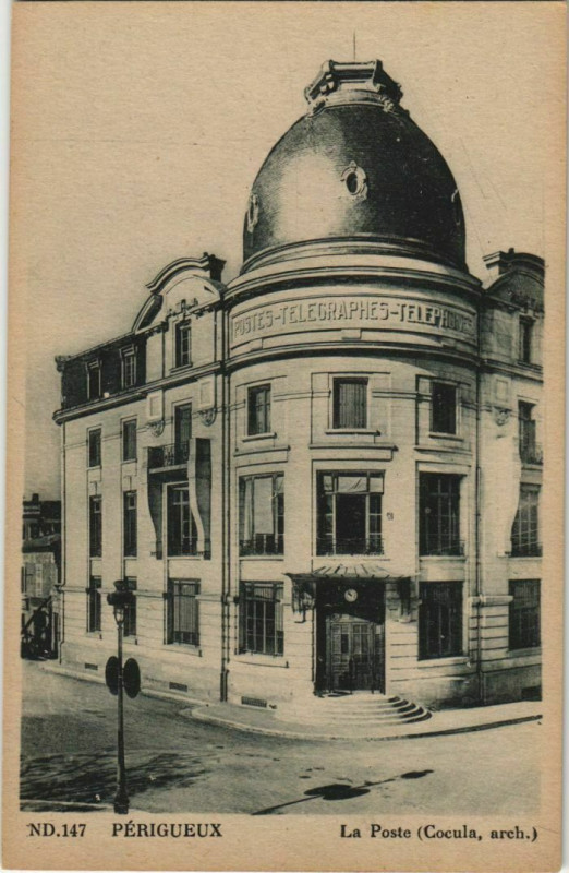 Carte postale ancienne Perigueux- La Poste France à Périgueux
