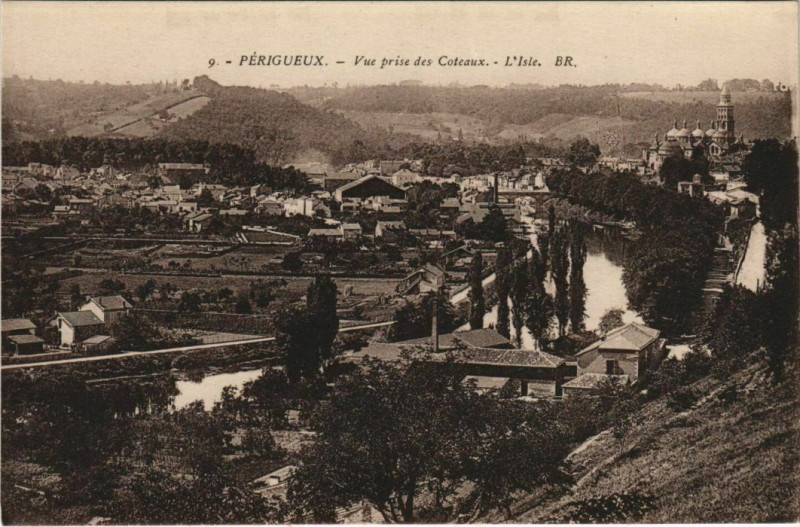 Carte postale ancienne Perigueux- vue prise des Coteaux France à Périgueux