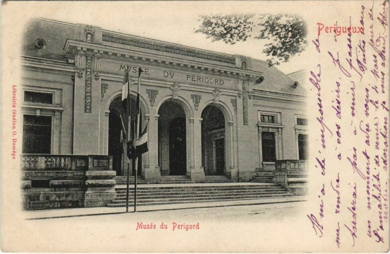 Carte postale ancienne Perigueux- Musee du Perigord France à Périgueux