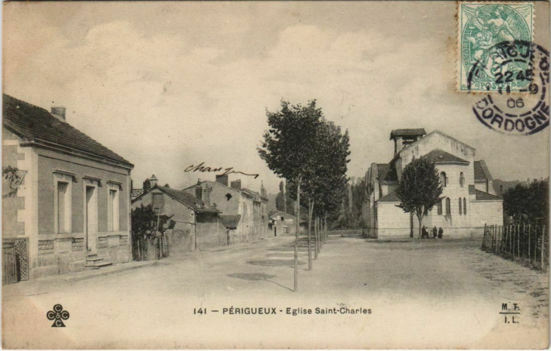 Carte postale ancienne Perigueux- Eglise Saint Charles France à Périgueux