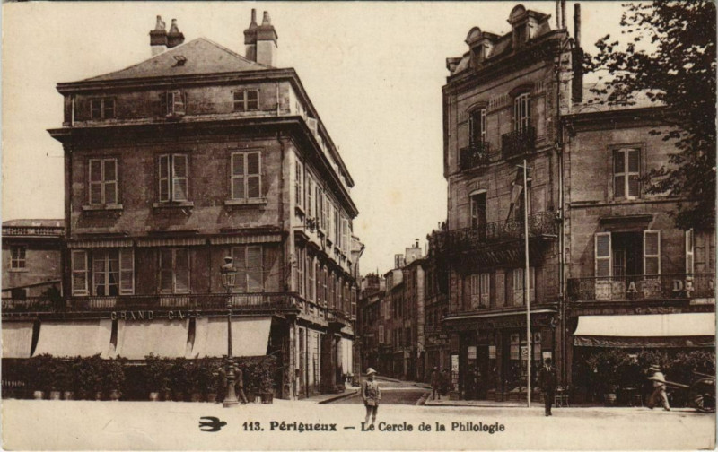 Carte postale ancienne Perigueux- Le Cercle de la Philologie France à Périgueux