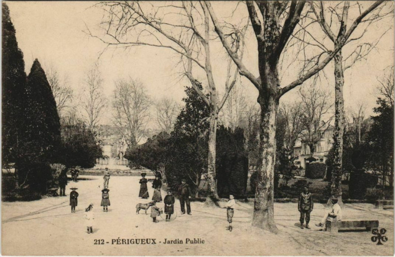 Carte postale ancienne Perigueux- Jardin Public France à Périgueux