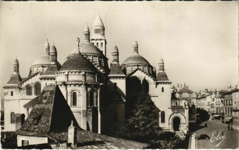 Carte postale ancienne Perigueux- Les Clochetons de la Cathedrale Saint-Front France à Périgueux