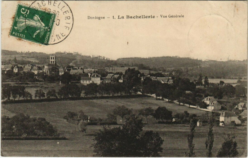 Carte postale ancienne La Bachellerie - Vue générale à La Bachellerie