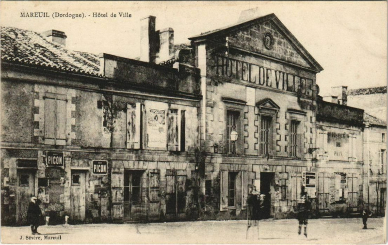 Carte postale ancienne Mareuil - Hotel de Ville
