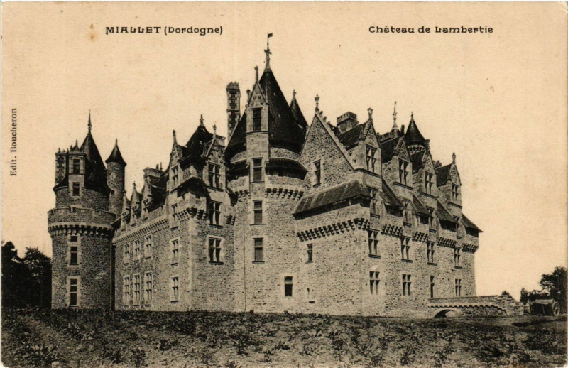 Carte postale ancienne Miallet - Chateau de Lambertie