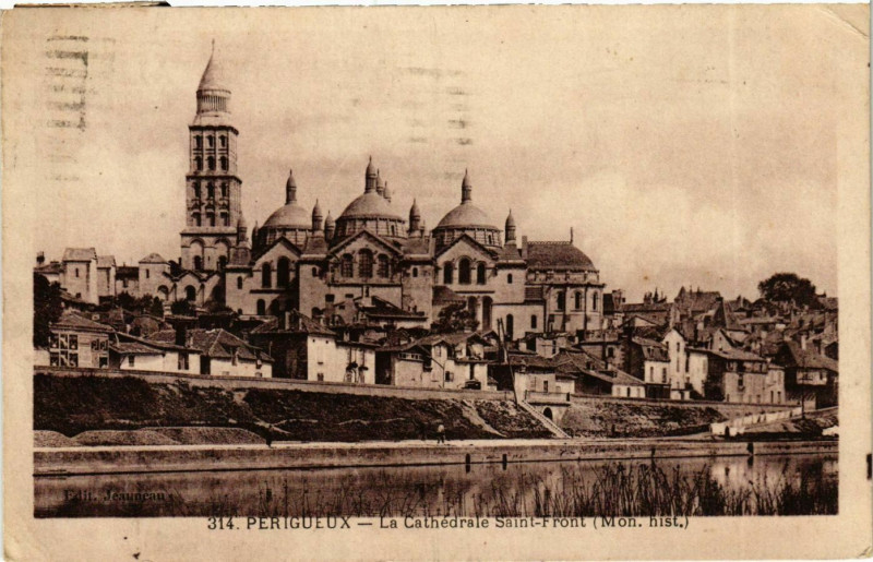 Carte postale ancienne Dordogne Perigueux La Cathédral Saint-Front à Périgueux