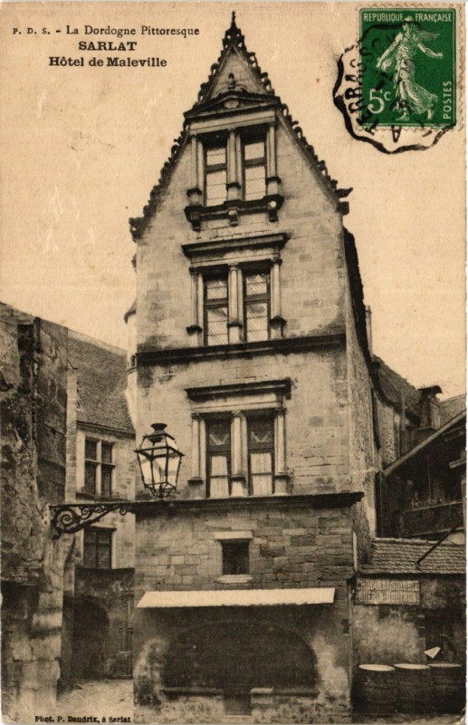 Carte postale ancienne Sarlat - Hotel de Maleville