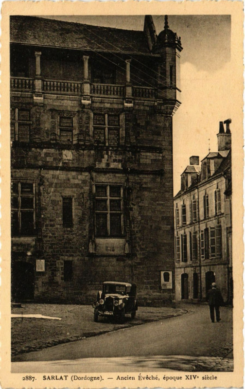 Carte postale ancienne Sarlat - Ancien Eveche