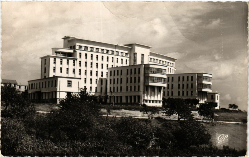 Carte postale ancienne Perigueux - L'Hopital à Périgueux