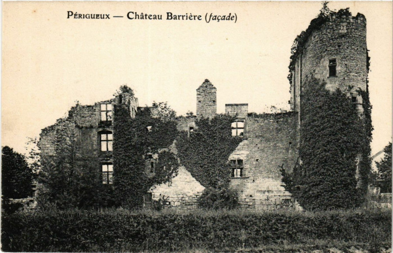 Carte postale ancienne Perigueux - Chateau Barriere à Périgueux