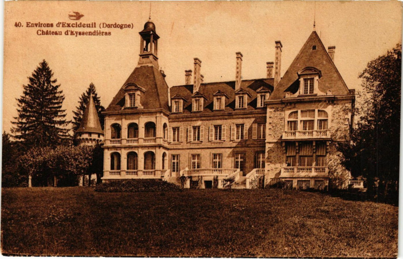 Carte postale ancienne Environs d'Exvideuil - Chateau D'Esyssendieras