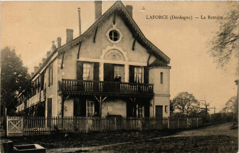 Carte postale ancienne Laforce - La Retraite