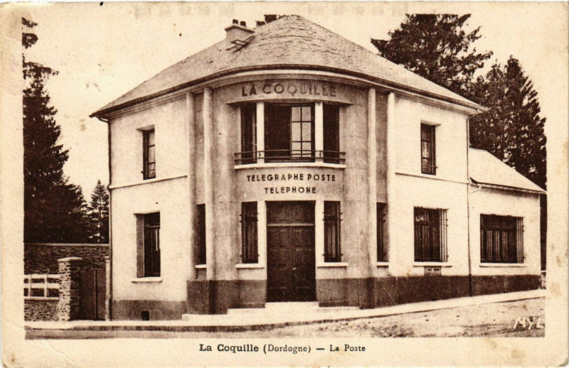 Carte postale ancienne La Coquille (Dordogne) - La Poste à La Coquille