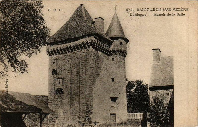 Carte postale ancienne Saint-Leon-sur-Vezere-Manoir de la Salle