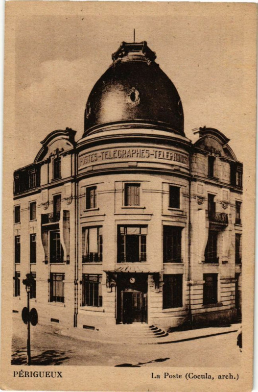 Carte postale ancienne Perigueux-La Poste à Périgueux
