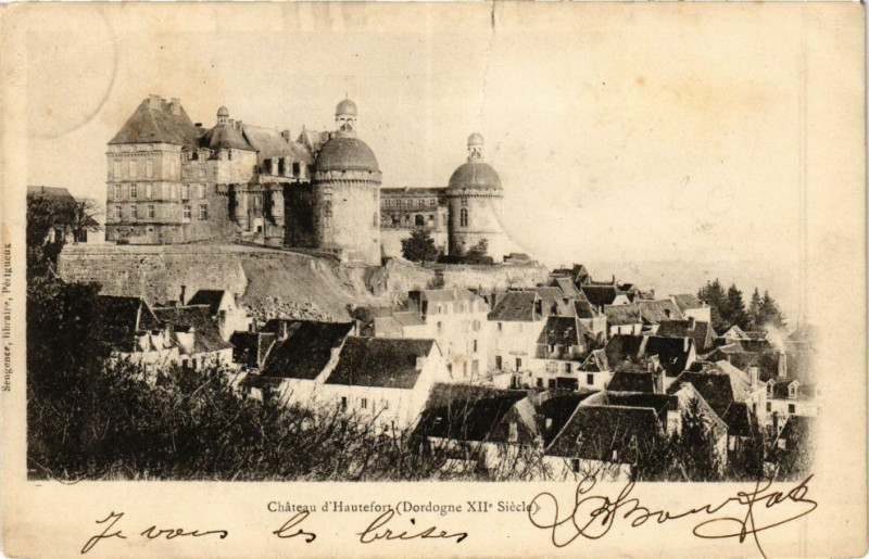 Carte postale ancienne Chateau d'Hautefort à Hautefort