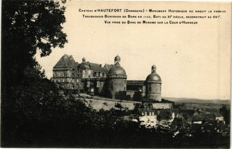 Carte postale ancienne Chateau d'Hautefort à Hautefort