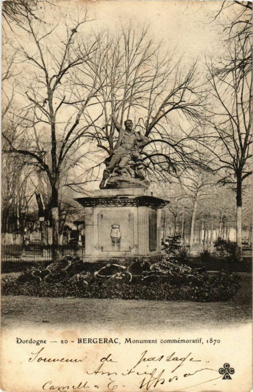 Carte postale ancienne Bergerac-Monument commémoratif à Bergerac