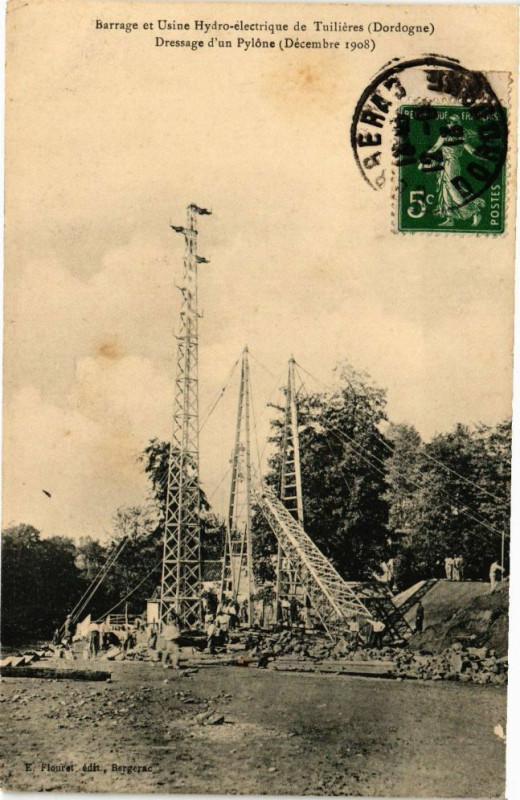 Carte postale ancienne Barrage et Usine Hydro electrique de Tuilieres