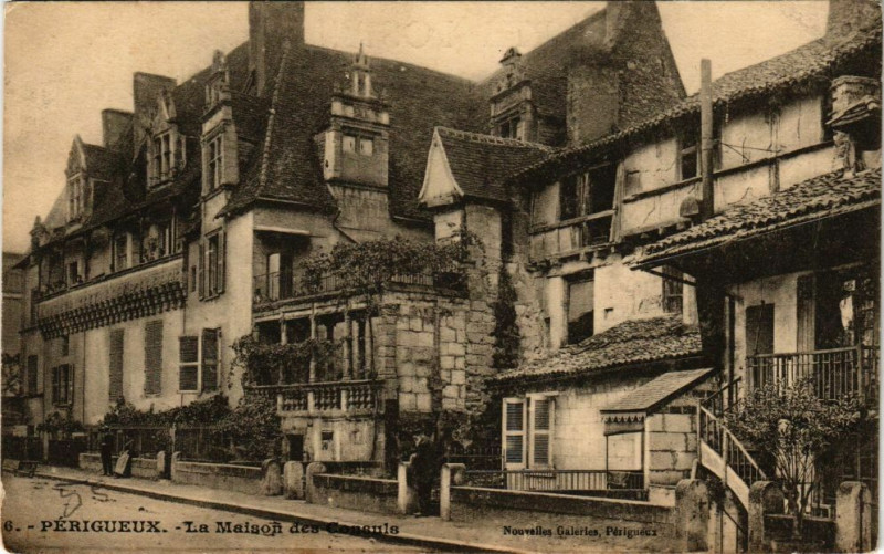 Carte postale ancienne Perigueux-La Maison des Consuls à Périgueux