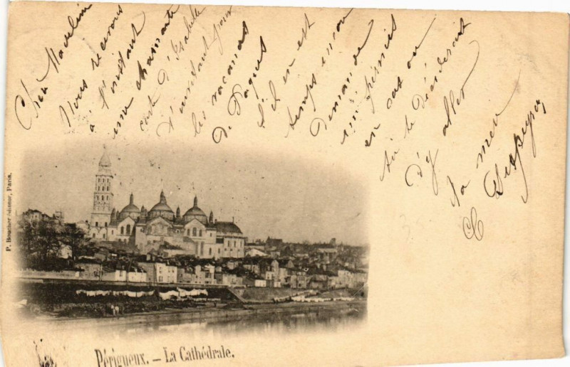 Carte postale ancienne Perigueux-La Cathédrale à Périgueux
