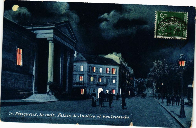 Carte postale ancienne Perigueux la nuit-Palais de Justice et boulevards à Périgueux