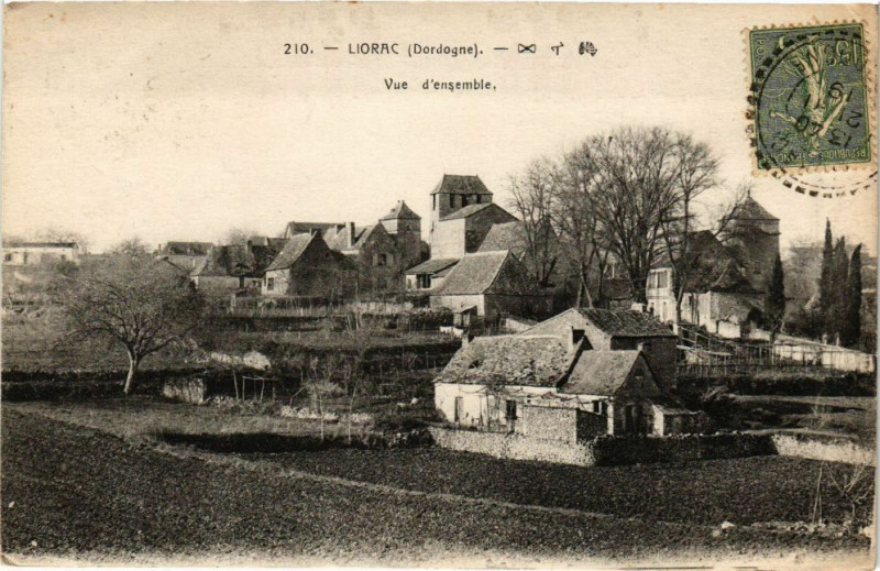 Carte postale ancienne Liorac-Vue d'ensemble