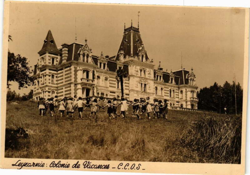 Carte postale ancienne Leyzarnie-Colonie de Vacances