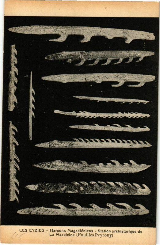 Carte postale ancienne Ley Eyzies-Harpons Magdaléniens